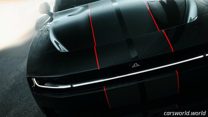 Dodge prende in giro il caricabatterie personalizzato Daytonas / Carscoops